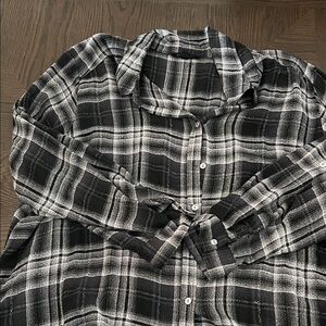 Jane and Delancey Black and White with silver accent Plaid Button Down Shirt